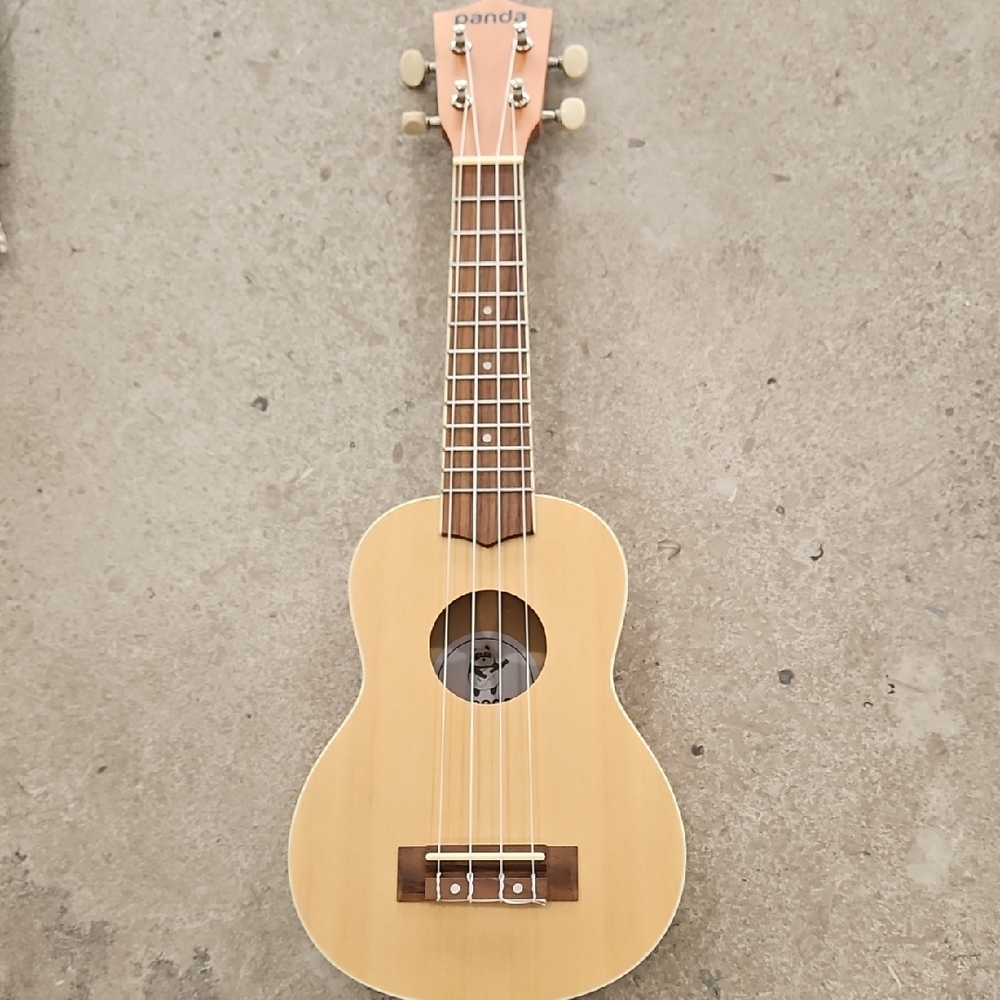 Natural Wood Ukulele with Light Brown Neck - Picture 1 of 14